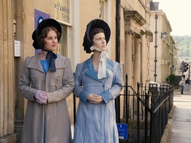 Lauren Thompson with the figure of Jane Austen.